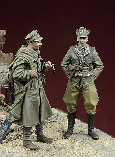 1/35 Resin Figures Model Kits History Military Polish Soldiers Berlin 2 figure  Unassambled Unpainted