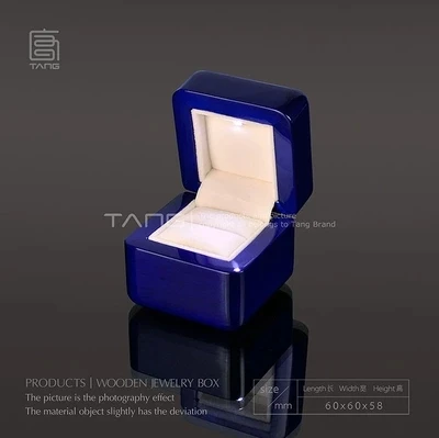 New Marriage Proposal Ring Box With Light Blue Piano Lacquer Wood Box Romantic Packing Gift Box 143 Size 6*6*58 cm A020