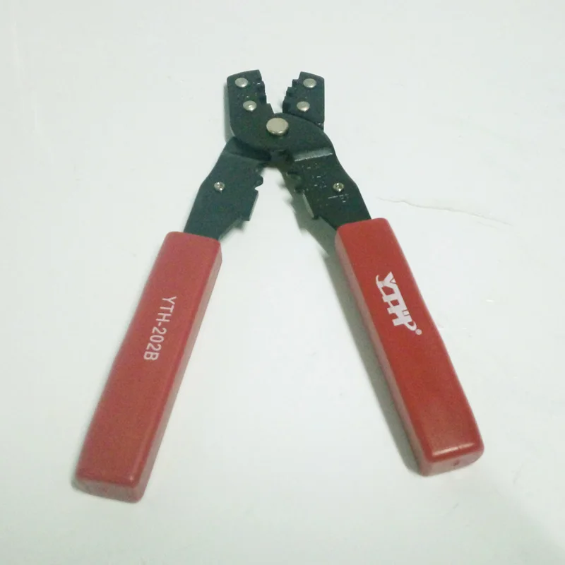 

Multifunction Crimping Tool Applications cable wire Threaded holes for cutting copper Compact Rubber handle comfort grip