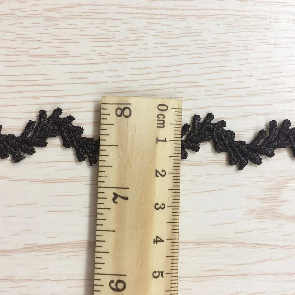 Width:1.7cm (0.68 inch) Little Leaf Design Chemical Lace Embroidered Trim Water Soluble Lace DIY (ss-667)