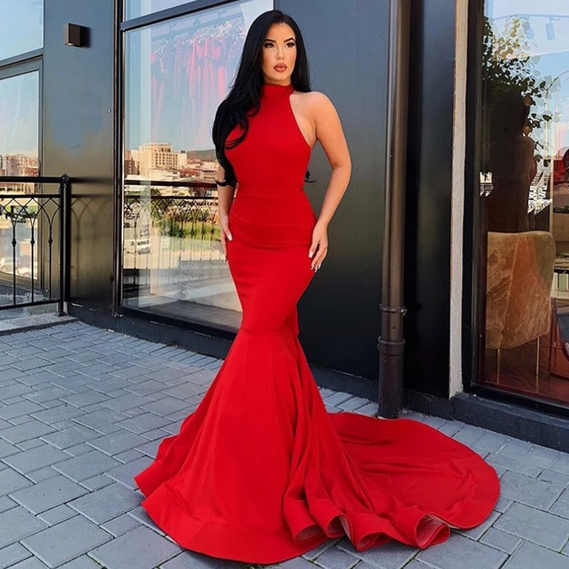 Wunderschöne Meerjungfrau Abendkleider Halter Neck Sexy Backless Rot Satin Elegante Lange Prom Kleid Kapelle Zug Robe De Soiree