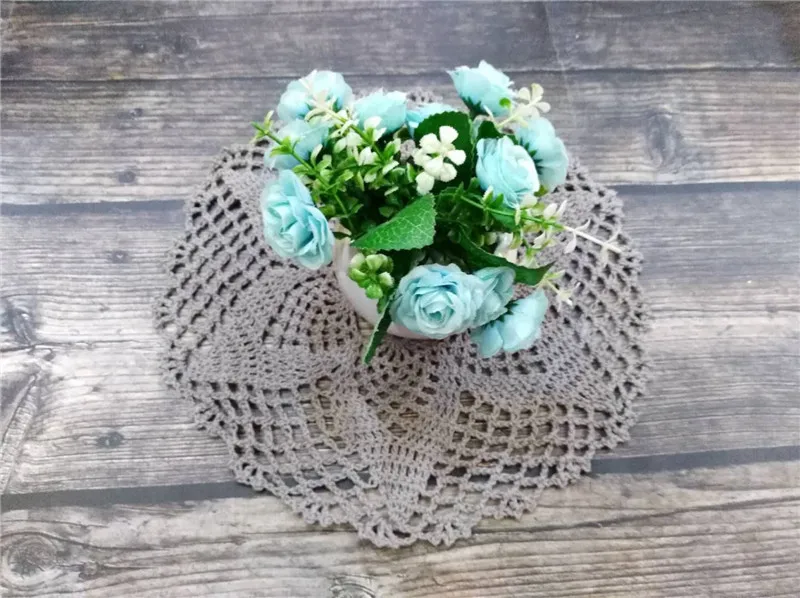 25CM Round Vintage Cotton Lace Wedding Doily Handmade Crochet Flowers Table Placemat Kitchen Coffee Mug Cup Coaster Pad 3Colors