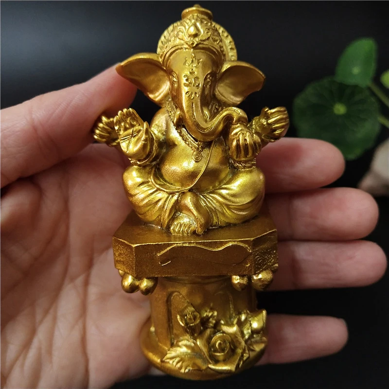 Gold Lord Ganesha Buddha Statue Garden Decoration Indian Elephant God Sculpture Figurine Home Decor Buddha Statues Resin Craft