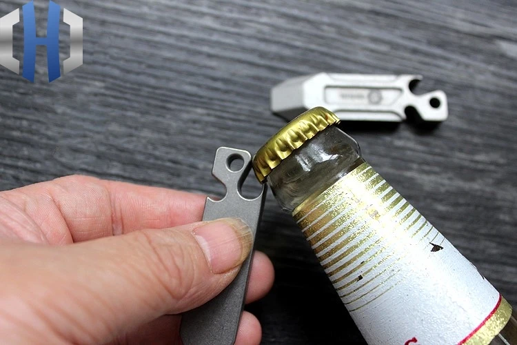 Titanium Alloy EDC Crowbar Keychain Pendant Screwdriver Gadget Bottle Opener