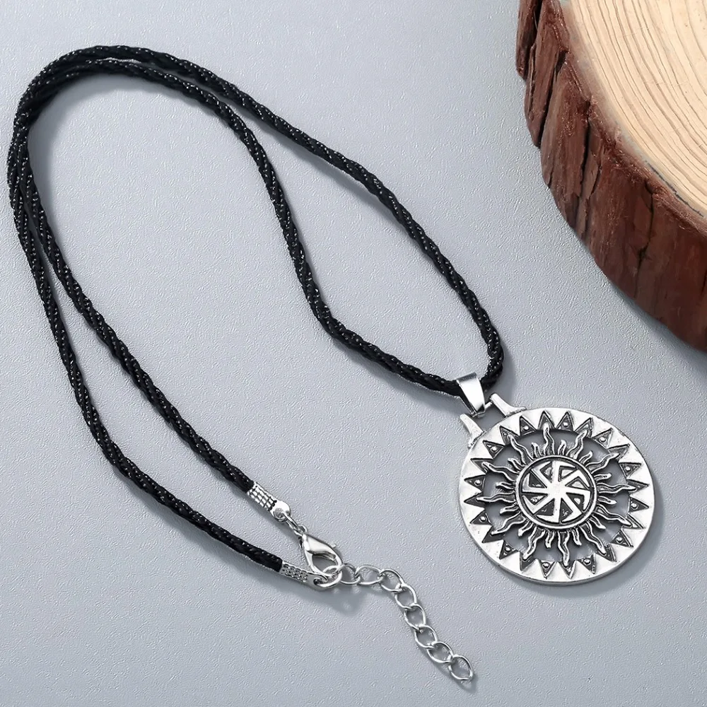 Nostalgia Good Luck Slavic Wheel Kolovrat Necklaces Pendants Amulets Talismans Mens Jewlery Making