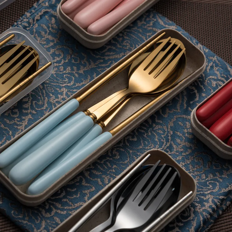 

Golden Soup Spoons Chopsticks Fork Creative Flatware Set Christmas Western Restaurant Use Forks Kitchen Utensils Gift Box Set