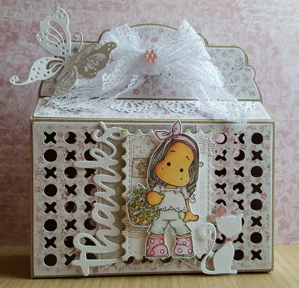 KLJUYP Hugs&Kisses Treat Box Metal Cutting Dies Stencils for DIY Scrapbooking Decorative Embossing DIY Paper Cards