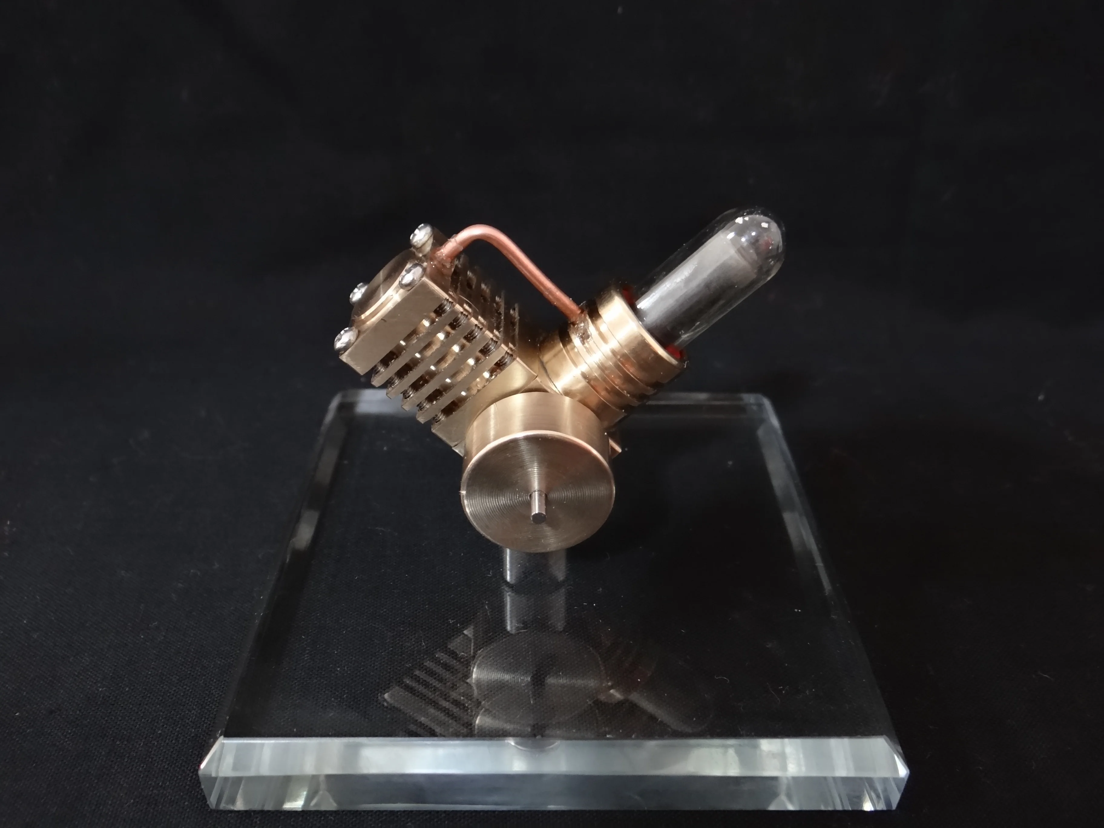 mini Stirling engine external combustion engine handmade micro-generator steam engine