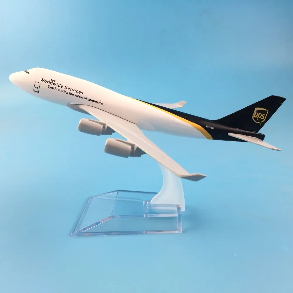 

New Free Shipping 16cm Alloy Metal Air UPS Airlines Boeing 747 B747-400 Airways Plane Model Aircraft Airplane Model Gifts