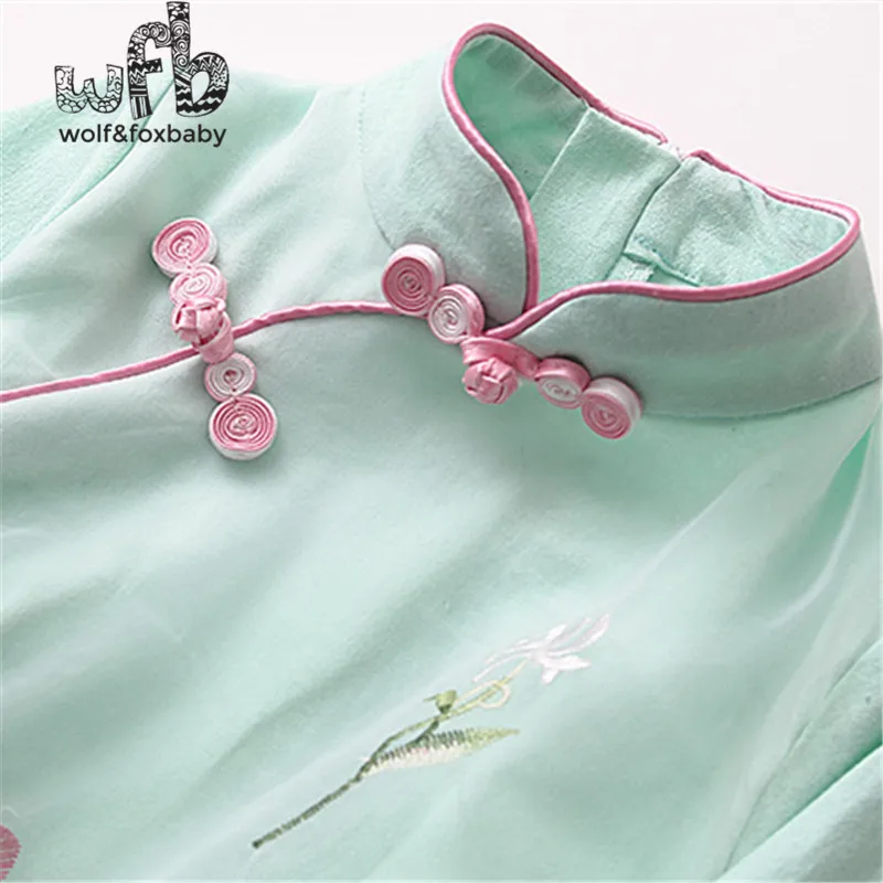 Retail 2-8years Baby Girl short-sleeves Cotton Classical Cheongsam Pastoral Style Ethnic Costume Sweet Lovely embroidered