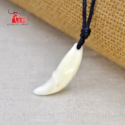 Men's Necklace Woman's Bone Pendant Tibetan Amulet Fangs Real Natural Tooth Vintage Tibet Wolf Tooth Charm White Brown Ecru