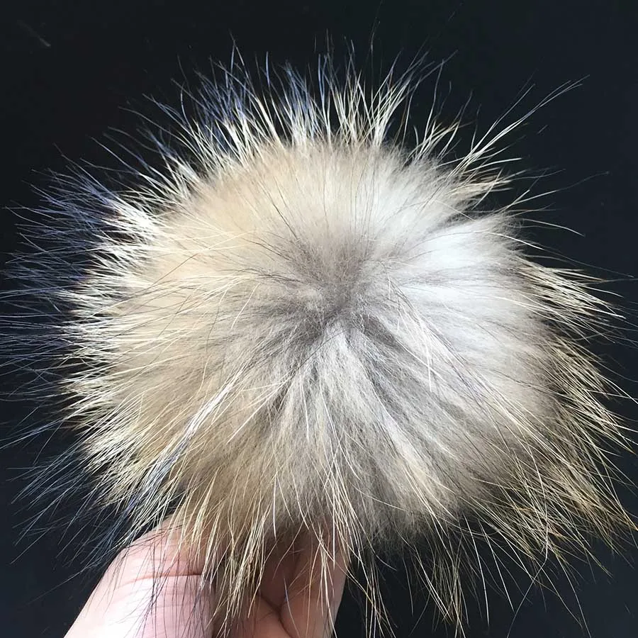 15cm Round Fluffy Real Raccoon Fur Pompoms For Handbags Keychains and Knitted Beanie Cap Hats Genuine Pompon Pom
