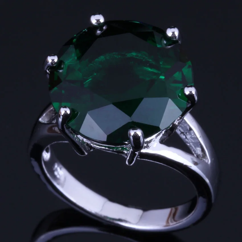 Valuable Round Green Cubic Zirconia Silver Plated Ring V0476