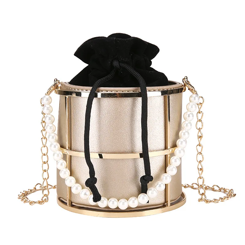 New Personality Metal Frame Bucket Bag Women\'s Hollow Shoulder Bag Pearl Handbag High Quality Pu Designer Style