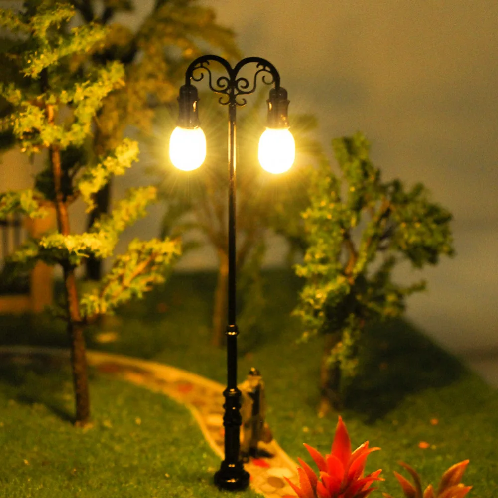 

Evemodel 10pcs HO Scale Lamp Post Two-Head 9.2cm 1:87 Street Lights Model Railway Train LEDs LQS72HO