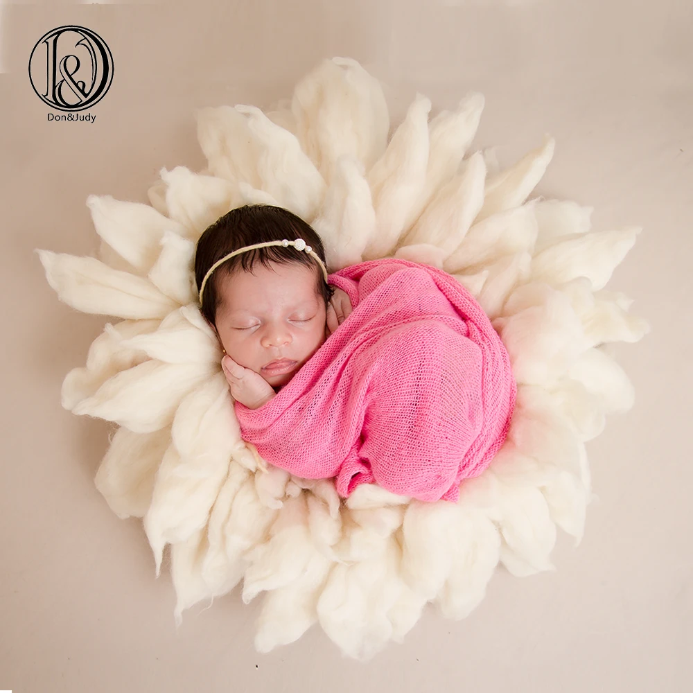 Don&Judy 100% Handcraft Pure Wool Fox-Brush Style Newborn Baby Photography Blanket Diameter 65cm Basket Layer Photo Shoot Prop