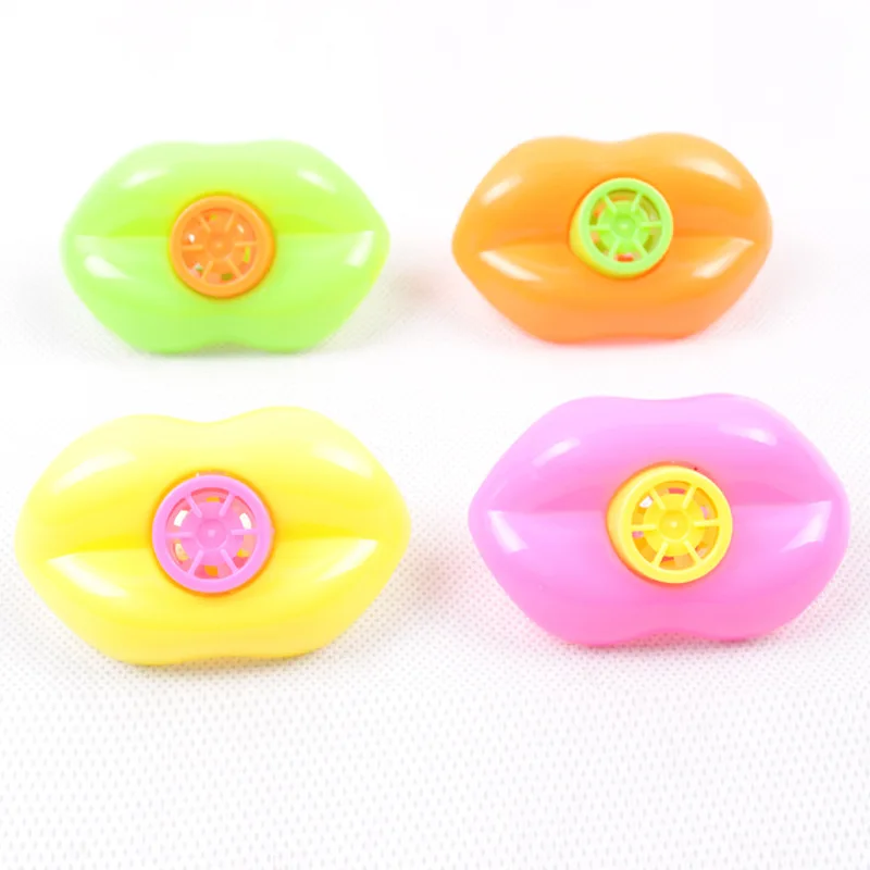 

500pcs/lot Mixed Color Plastic Lip Whistles Kids Birthday Party Supplies Gift Toys Christmas Party Toy Decoration