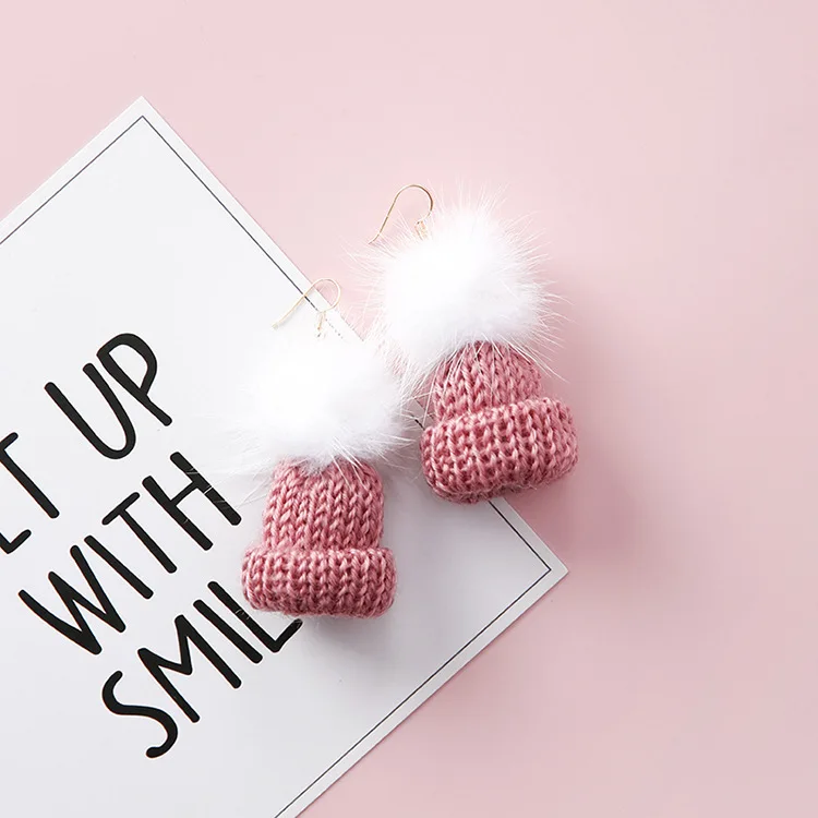 Cute Christmas Hat Dangle Drop Earrings Pom Pom Ball Long Earring for Women Girls Winter Design Pendientes New Year Jewelry