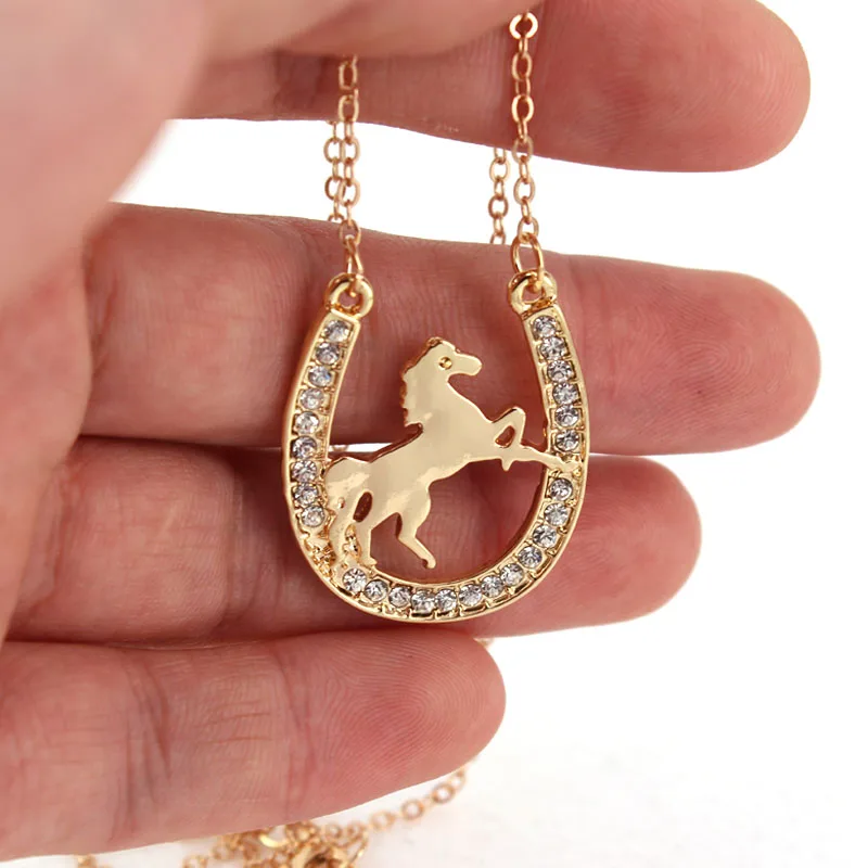 hzew new running horse and Horseshoe pendant necklace