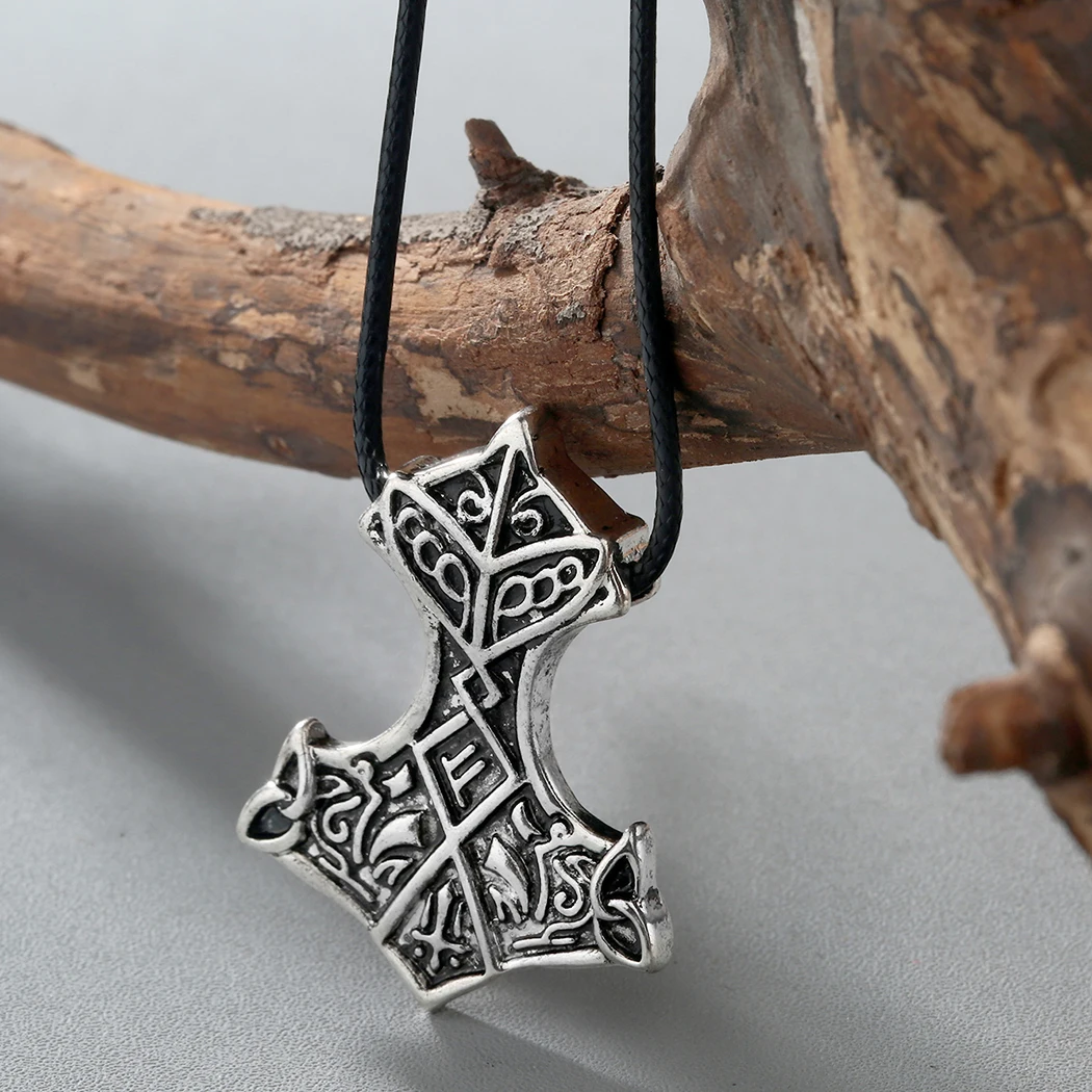 Cxwind Nordic Vikings Amulet Pendant Necklace Legendary Viking Odin\'s Knot Hammer Runes Pendant Necklace Man Talisman Jewelry