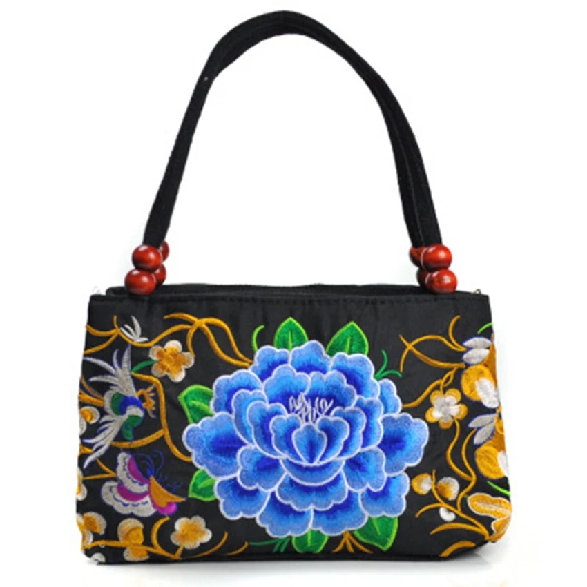 New ethnic style travel and leisure handbags with embroidery package double-sided embroidery bag