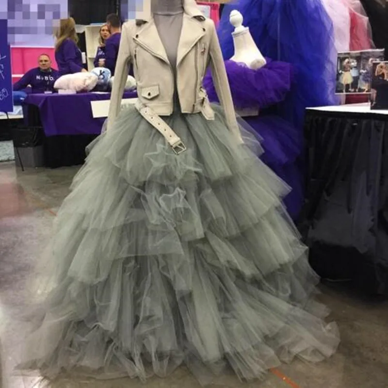 

Trendy Grey Ruffled Tulle Skirts For Yong Lady Real Picture Floor Length Chic Tiered Puffy Tutu Skirt Women Custom Made