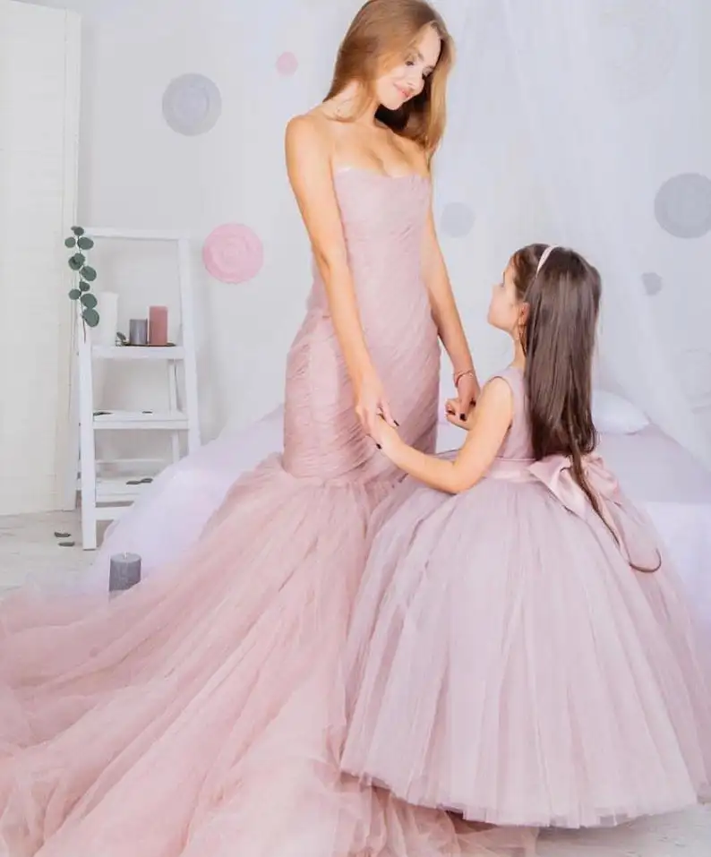 2021 Princess Dusty Rose Flower Girls Dresses Long Daughter Mother Tulle Photography Shoot Sleeveless robe de soirée de mariage