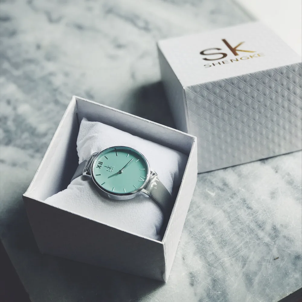 Shengke-relojes de moda para Mujer, pulsera ultrafina con correa de cuero, elegante