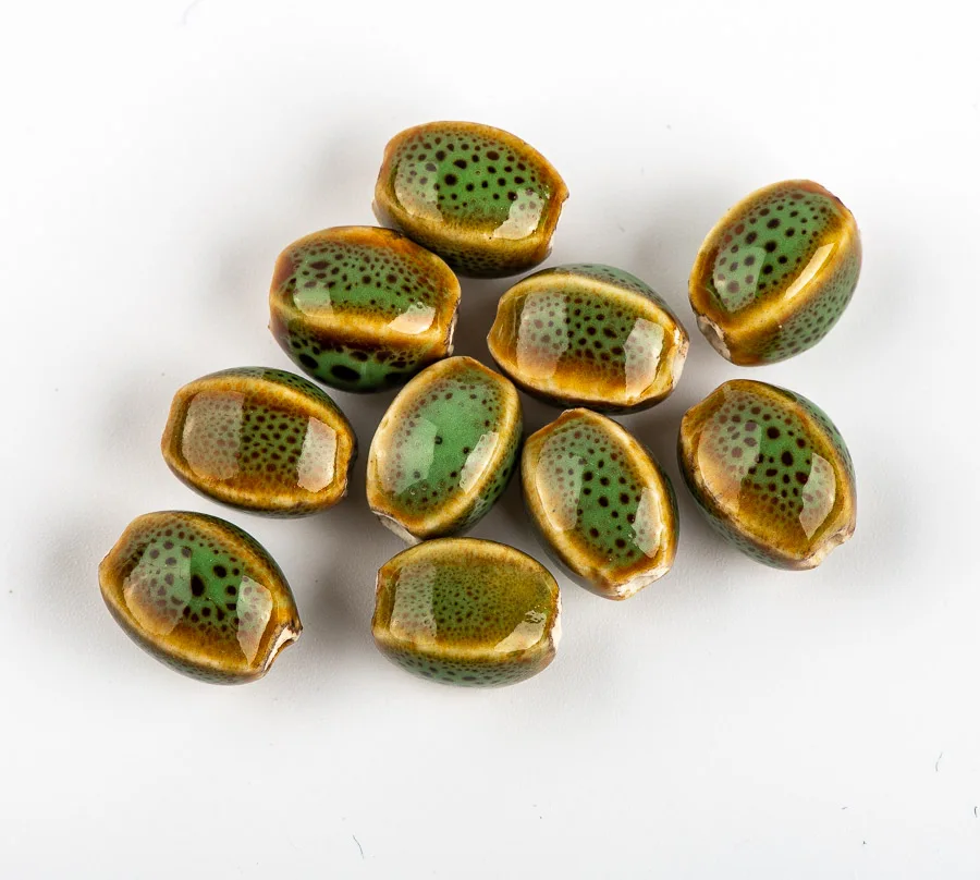 13# 20pcs Green Ceramic DIY Beads Unique Shape Scattered Beads Colorfull Glaze Bead #A222B