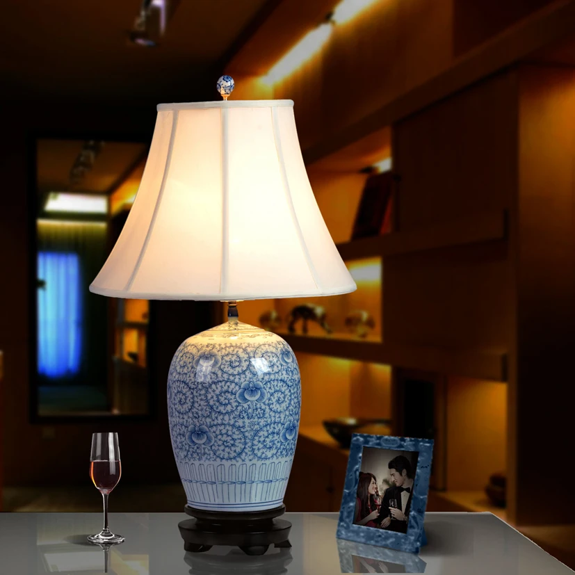 Vintage chinese bedroom living room wedding table lamp Jingdezhen porcelain ceramic table lamp art blue light table lamp