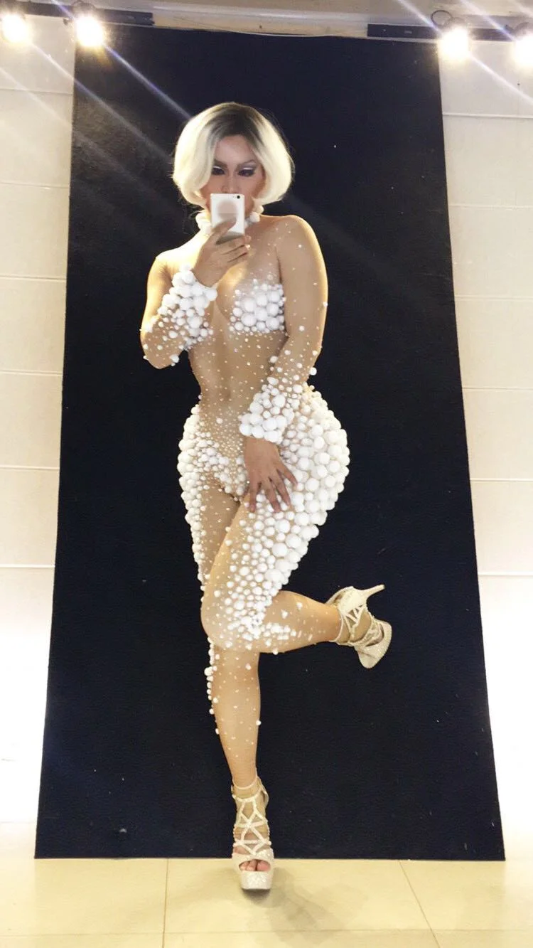 Macacão de bolas pequenas branco, roupa feminina para palco de natal, esticável, nude, para show de aniversário, baile, comemoração, fantasia