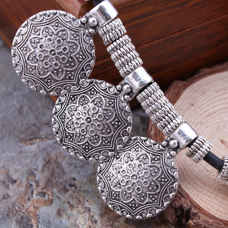 Statement Ethnic Vintage Tibetan Silver Color Necklaces Coin Carved Flowers Round Tassels Pendants Necklaces For Women