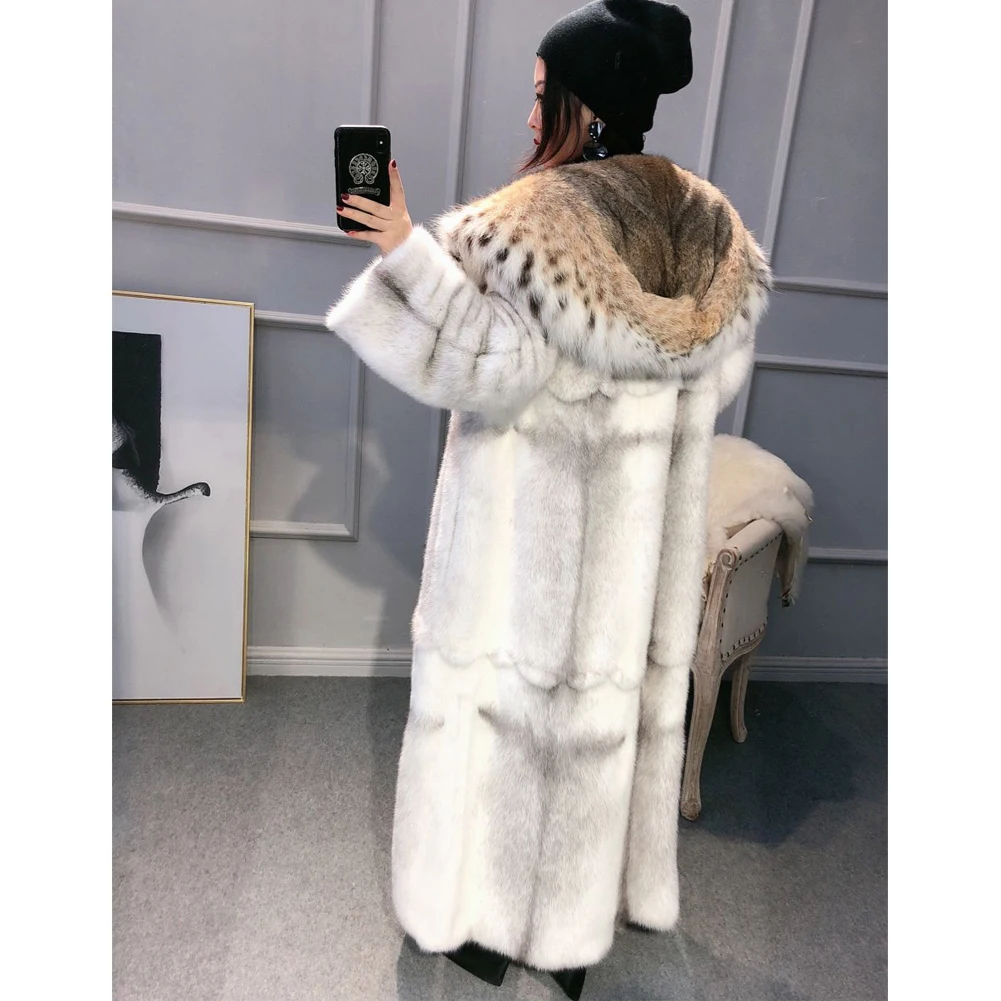 Women's Imported Mink Fur Coat Women's Bobcat Fur Hat Mink Fur Coat Women's Winter Long Warm Jacket