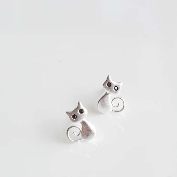 Silver Color  Anime Stud Earrings For Women Cute Cat Earings Sterling-silver-jewelry boucle d'oreille VES6050