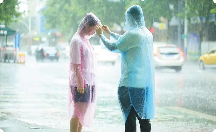 1000 pcs New Arrive Disposable PE Raincoats Poncho Rainwear Travel Rain Coat Rain Wear gifts mixed colors SN1668