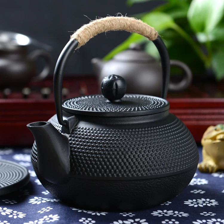 

Japan Southern Cast iron kettle old iron pot shells Japanese tea pots health boiler scale iron pot 800ml