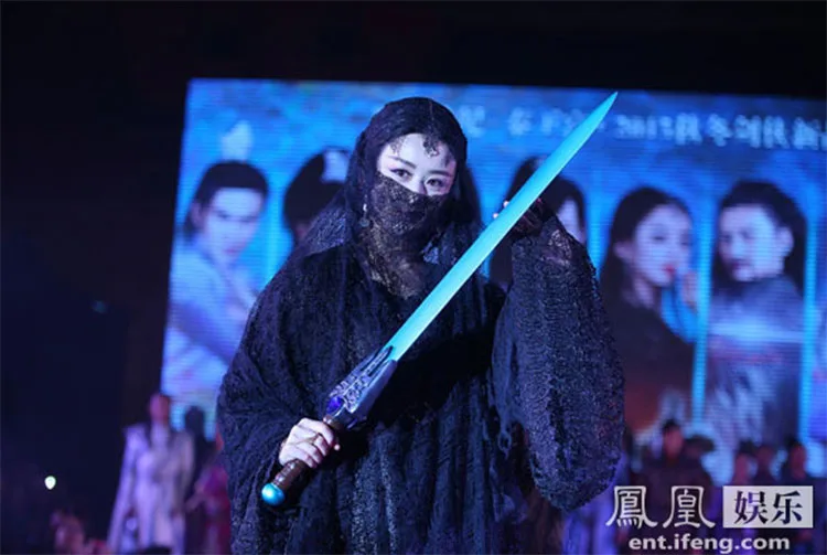 Black Lace Satin Cloak Costume Hanfu for 2015 New TV Play Shu Shan Zhan Ji Actress Zhao LiYin Stage Performance Costume