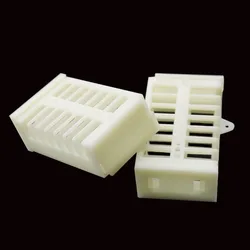Bee Cages Box for Bees Queen Bee Isolation Plastic Professional Transport Queen Bee Beekeeper Beekeeping Equipment 5 Pcs
