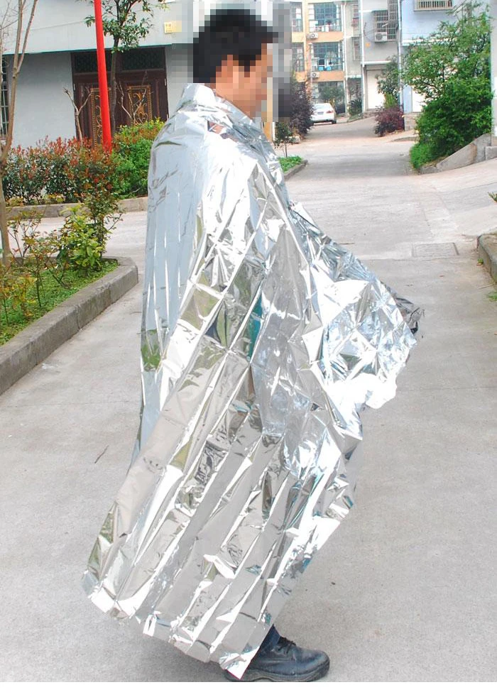 2 PCS Waterproof Emergency Survival Foil Thermal First Aid Rescue Blanket 83 x 62 inch / 210 x 160 cm