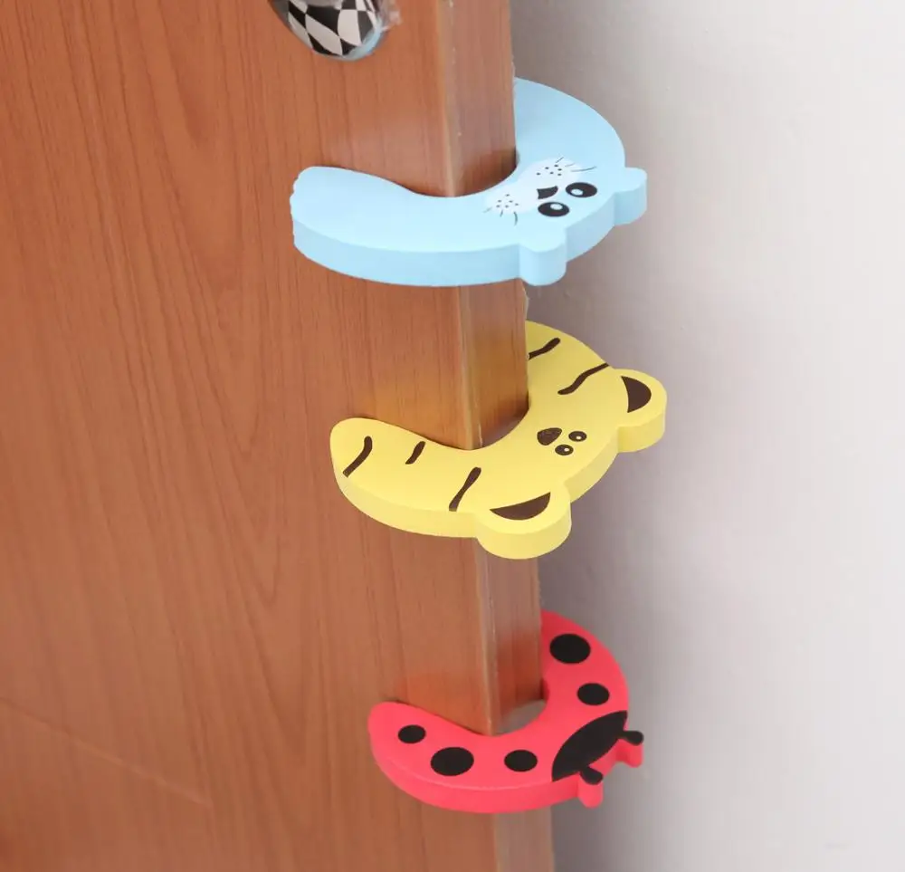 7Pcs/Lot Protection Baby Safety Cute Animal Security Door Stopper Baby Card Lock Newborn Care Child Finger Protector