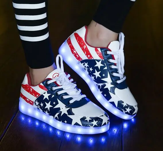 New fashion light up kids led shoes luminous girl boys shoes color glowing casual with simulation sole charge for Childrens