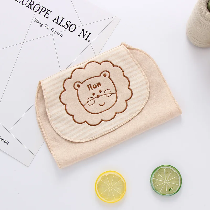 New Baby Stuff Printing Natural Color Cotton Animal Baby Pad Back Towel Baby Absorbent Towels Baby Soft Sweat Towel