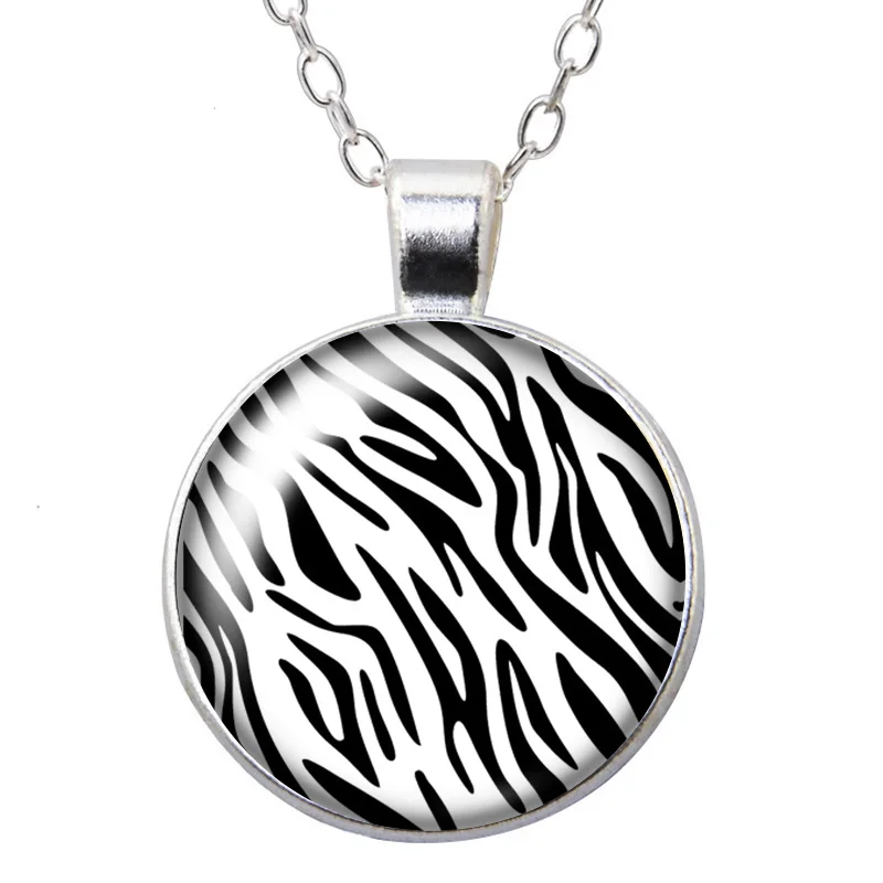 New Fashion Leopard zebra Snake Tiger Patterns Pendant Necklace 25mm Glass Cabochon Women Girl Jewelry Party Birthday Gift 50cm