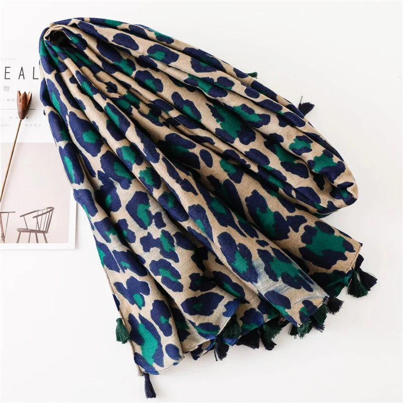 2025 herbst Winter Leopard Dot Quaste Viskose Schal Schal Frauen Drucken Halstuch Snood Luxus Marke Foulards Moslemisches Hijab Sjaal – Detail 6