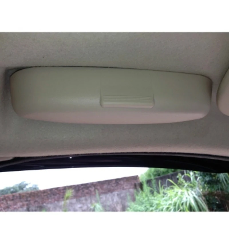 ZD 1Pcs Car Glasses Box Case Holder Car-Styling For Nissan Qashqai X-Trail TIIDA Volvo Subaru XV Forester Impreza Accessories