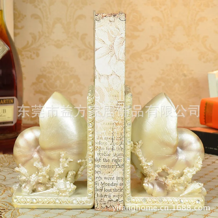 

Creative bookends wholesale conch book study by the model room Decoration wholesale decoration