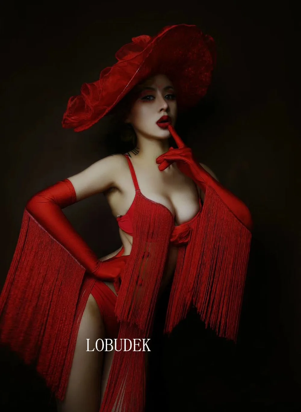 Weihnachten Party Weibliche Nachtclub Bühne Outfit Valentinstag Bar DJ Sänger DS Kostüm Rote Quasten Bikini Sexy Leistung Trägt