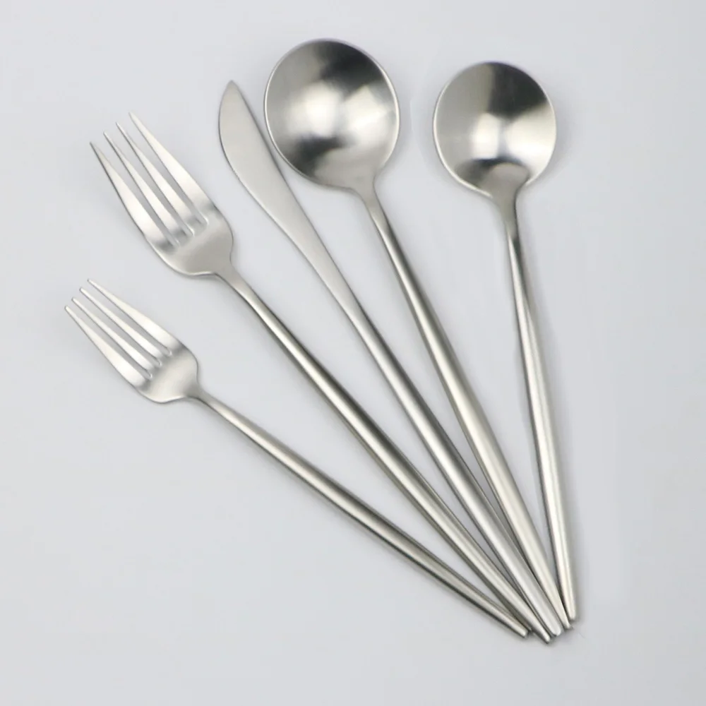 30-Pieces Silver Stainless Steel Cutlery Set Matte Dinner Knife Table Fork Teaspoon Tableware Dinnerware Set Servic for 6