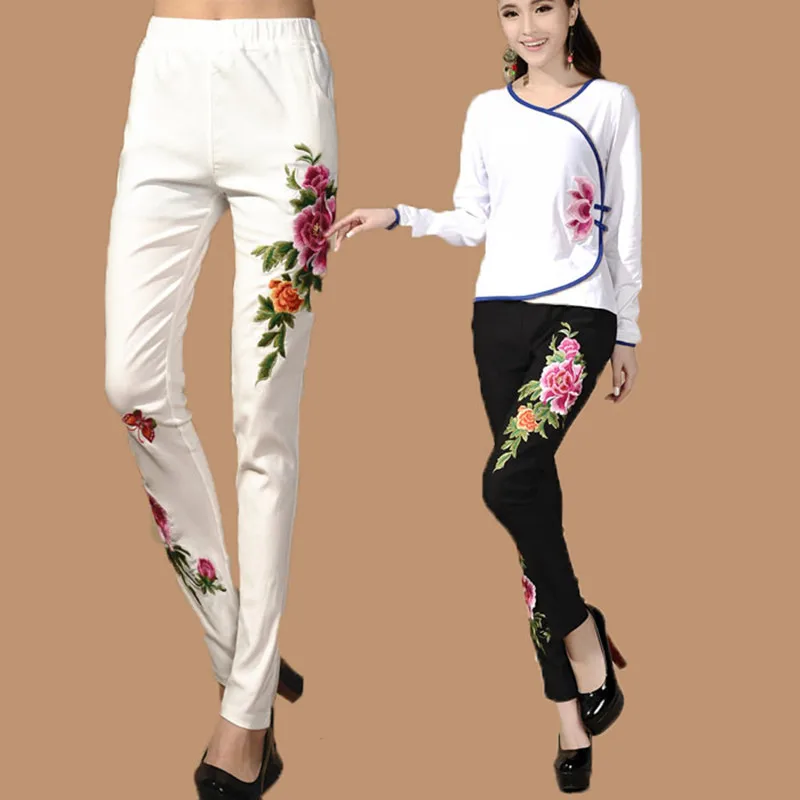 Free Shipping 2023 New Fashion Casual Embroidered Flower Skinny Trousers White And Black Pencil Pants Chinese Style Spring