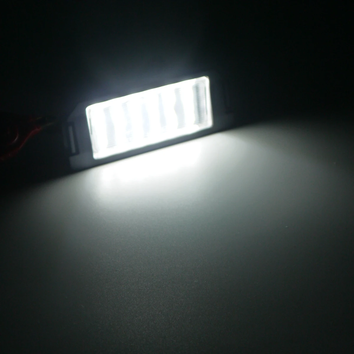 Eonstime 2x 18SMD LED License plate light For Hyundai I10 I20 tiburon coupe Veloster FS XG30 Terracan HP Kia Rio Picanto TA Soul
